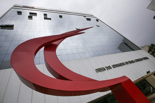 Prerrogativas invioláveis: STF atende OAB e exclui conversas de advogado expostas por delegado